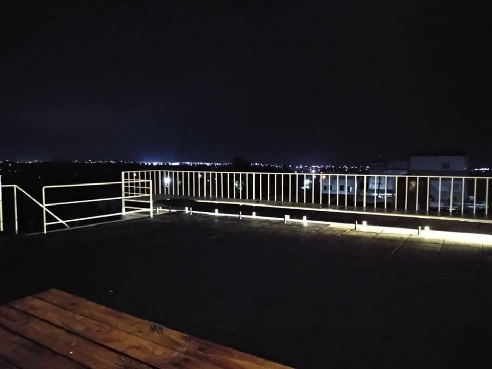 Back To Real Hostel Taitung ภายนอก รูปภาพ